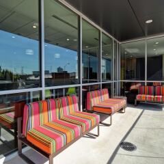 Отель Home2 Suites by Hilton Columbus Downtown США, Колумбус - отзывы, цены и фото номеров - забронировать отель Home2 Suites by Hilton Columbus Downtown онлайн балкон
