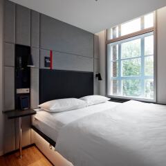 Отель citizenM Amstel Amsterdam комната для гостей
