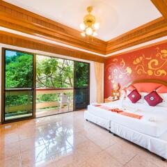 Отель Manohra Cozy Resort Пхукет комната для гостей