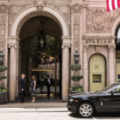 Отель Beverly Wilshire, A Four Seasons Hotel США, Беверли Хиллс - отзывы, цены и фото номеров - забронировать отель Beverly Wilshire, A Four Seasons Hotel онлайн городской автобус