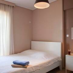 Отель Bright Central Apt in Athens комната для гостей фото 2