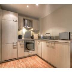 Отель Modern, Spacious 1BR Central Manchester Flat for 4 в номере фото 2