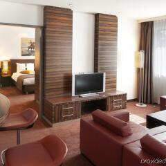 Гостиница Holiday Inn Almaty комната для гостей