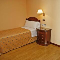 Отель Hostal Victoria III комната для гостей фото 2