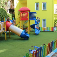Rainbow Castle Hotel детские мероприятия