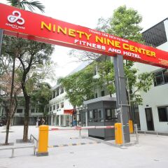 Отель Ninety Nine Center городской автобус