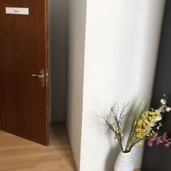 Отель Ferienwohnung Bankwitz Кёльн сейф в номере