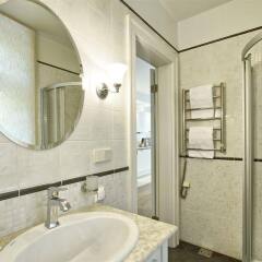 Отель Semarah Apartamenti Юрмала ванная
