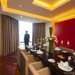 Отель Crowne Plaza West Hanoi питание
