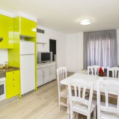 Отель Apartamentos Priorat комната для гостей фото 4