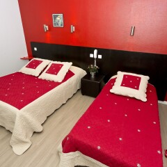 Отель Hipotel Paris Belleville Pyrenees Париж детские мероприятия фото 2