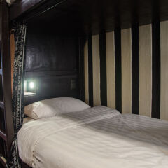 Отель Bed and Butler Hostel Таиланд, Бангкок - отзывы, цены и фото номеров - забронировать отель Bed and Butler Hostel онлайн комната для гостей фото 3
