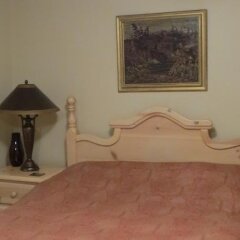 Отель Kings Corner Guest House Канада, Ванкувер - отзывы, цены и фото номеров - забронировать отель Kings Corner Guest House онлайн сейф в номере