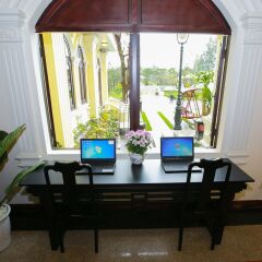 Indochine Hoi An Riverside Hotel & Spa интерьер отеля