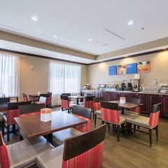 Отель Comfort Inn & Suites Maingate South детские мероприятия