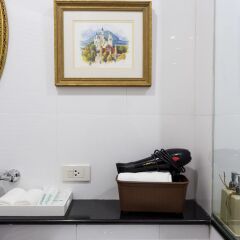 Отель The Ritz Aree Бангкок ванная