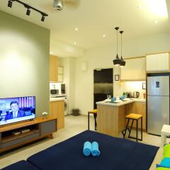Отель Parkview Service Apartment @ KLCC Малайзия, Куала-Лумпур - отзывы, цены и фото номеров - забронировать отель Parkview Service Apartment @ KLCC онлайн комната для гостей