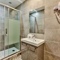 Отель 18 - Luxury Parisian Home Montorgueil 2 Франция, Париж - отзывы, цены и фото номеров - забронировать отель 18 - Luxury Parisian Home Montorgueil 2 онлайн ванная фото 2