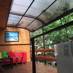 Гостиница On Samburova 242 Guest House в Анапе отзывы, цены и фото номеров - забронировать гостиницу On Samburova 242 Guest House онлайн Анапа балкон