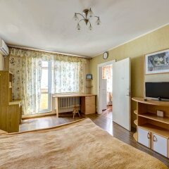 Гостиница Domumetro na Bolotnikovskoy комната для гостей