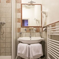 Hotel Tivoli Prague in Prague, Czech Republic from 83$, photos, reviews - zenhotels.com bathroom photo 2