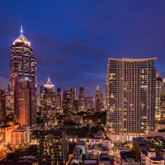 Отель DoubleTree by Hilton Bangkok Ploenchit Бангкок городской автобус