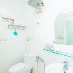 Отель An Nhien Villa Далат ванная