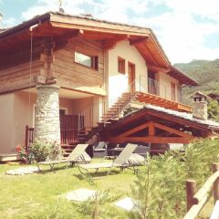 Отель Maison Bionaz Ski & Sport Италия, Аоста - отзывы, цены и фото номеров - забронировать отель Maison Bionaz Ski & Sport онлайн балкон