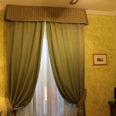 Отель Fiori комната для гостей фото 4