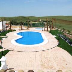 Отель Cortijo de Ducha Испания, Пуэрто Де Санта Мария - отзывы, цены и фото номеров - забронировать отель Cortijo de Ducha онлайн бассейн