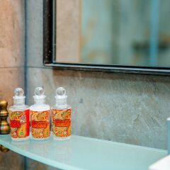 Отель Boutique Hotel Baku Азербайджан, Баку - 1 отзыв об отеле, цены и фото номеров - забронировать отель Boutique Hotel Baku онлайн ванная фото 2