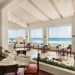 Отель Panama Jack Resorts Gran Caribe Cancun - All Inclusive Мексика, Канкун - 1 отзыв об отеле, цены и фото номеров - забронировать отель Panama Jack Resorts Gran Caribe Cancun - All Inclusive онлайн питание фото 3