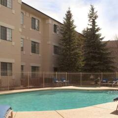 Отель Embassy Suites Flagstaff бассейн фото 3