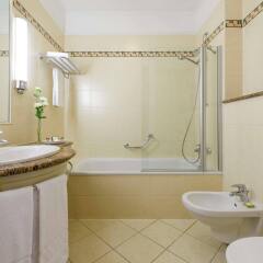 Danubius Hotel Astoria City Center Будапешт ванная