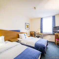 Отель Holiday Inn Express Dortmund комната для гостей фото 2