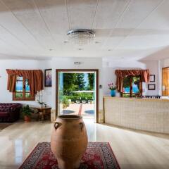 Hotel Matheo Villas & Suites интерьер отеля