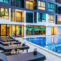 The Rizin Hotel & Residences бассейн