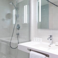 AC Hotel by Marriott Riga ванная