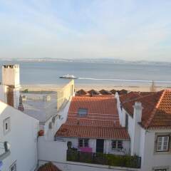 Апартаменты RH Vigário 2 Alfama View Apartment пляж