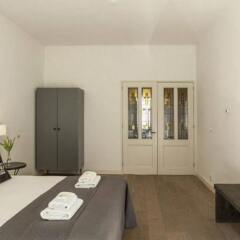 Апартаменты Tulip Apartment A сейф в номере