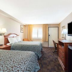 Отель Days Inn by Wyndham Alhambra CA удобства в номере фото 2