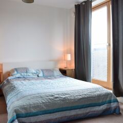 Апартаменты 2 Bedroom Apartment With Balcony and Park Views комната для гостей фото 2