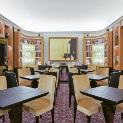 Отель Maison Astor Paris, Curio Collection by Hilton фото 2