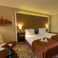 Ramada Hotel & Suites by Wyndham Istanbul Merter in Istanbul, Turkiye from 65$, photos, reviews - zenhotels.com guestroom photo 2