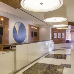 Отель Hilton Dubai The Walk интерьер отеля