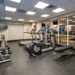 Отель Fairfield Inn & Suites Meridian фитнесс-зал фото 3