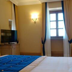 Отель Villa Tolomei Hotel & Resort Италия, Флоренция - 1 отзыв об отеле, цены и фото номеров - забронировать отель Villa Tolomei Hotel & Resort онлайн удобства в номере фото 2