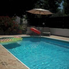Отель Marinea Beach Villas бассейн