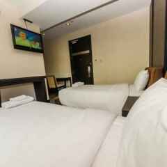 Отель Pietra Bangkok Бангкок сейф в номере