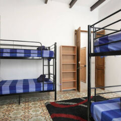 PeaceHaven 8 Hostel Слима фитнесс-зал